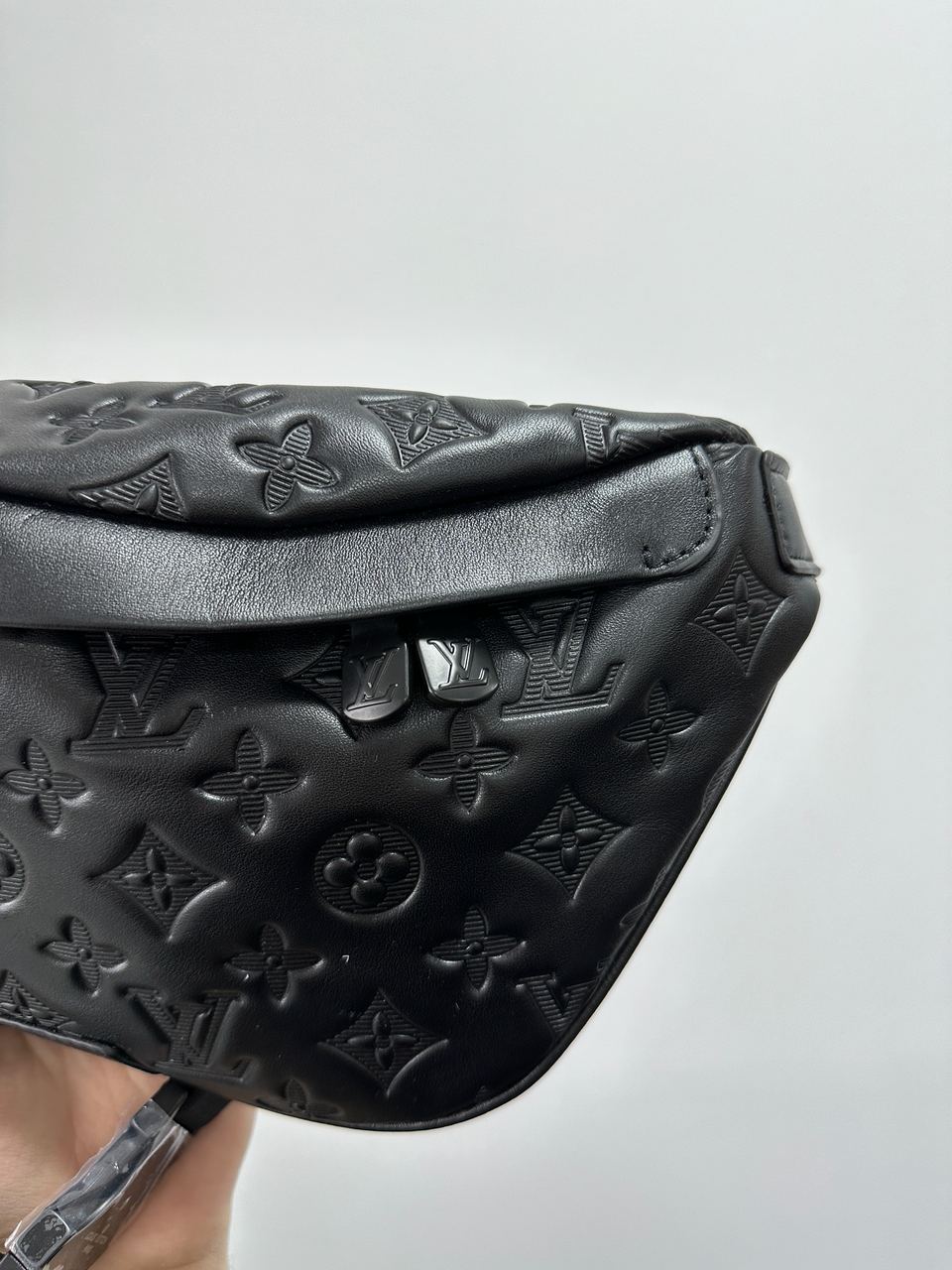 Louis Vuitton Bumbag Black Embossing Leather - 10
