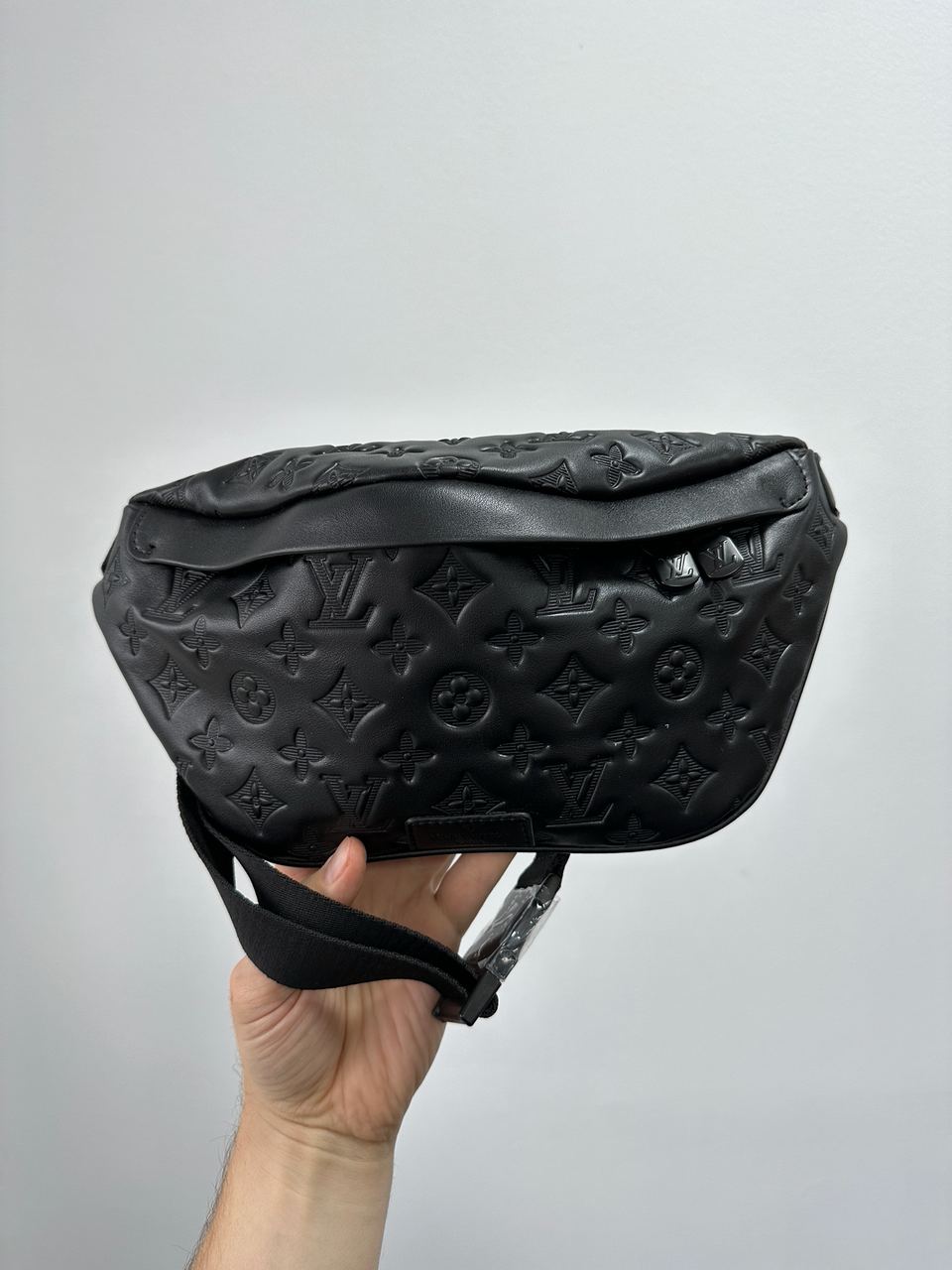 Louis Vuitton Bumbag Black Embossing Leather - 8