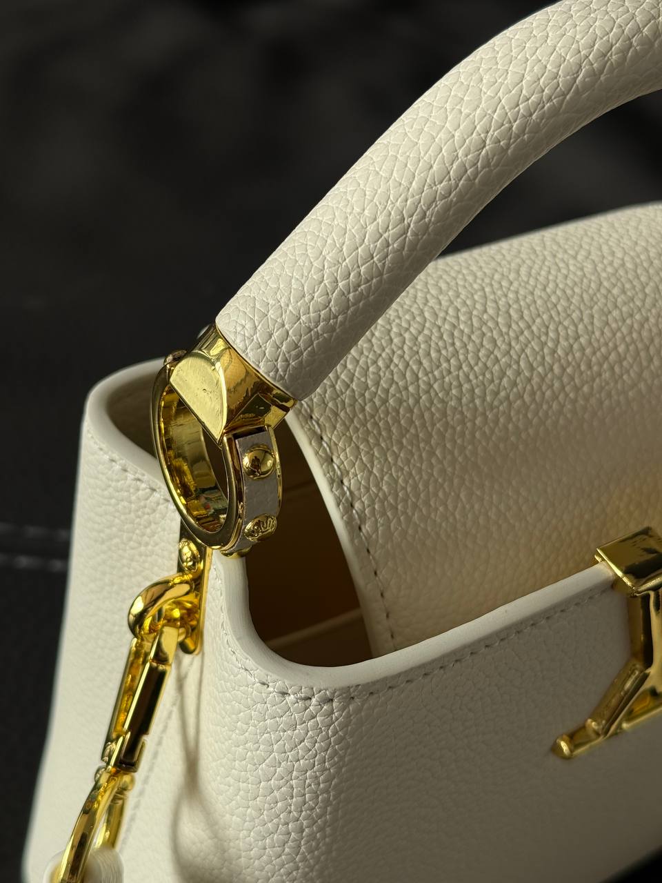 Louis Vuitton Capucines BB Milk/Gold - 12