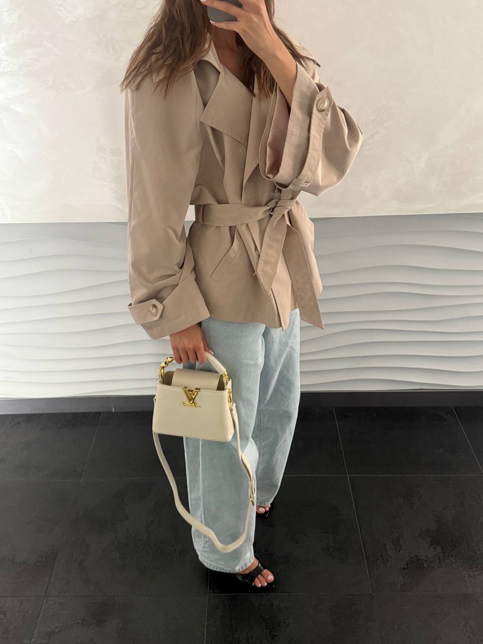 Louis Vuitton Capucines BB Milk/Gold - 2