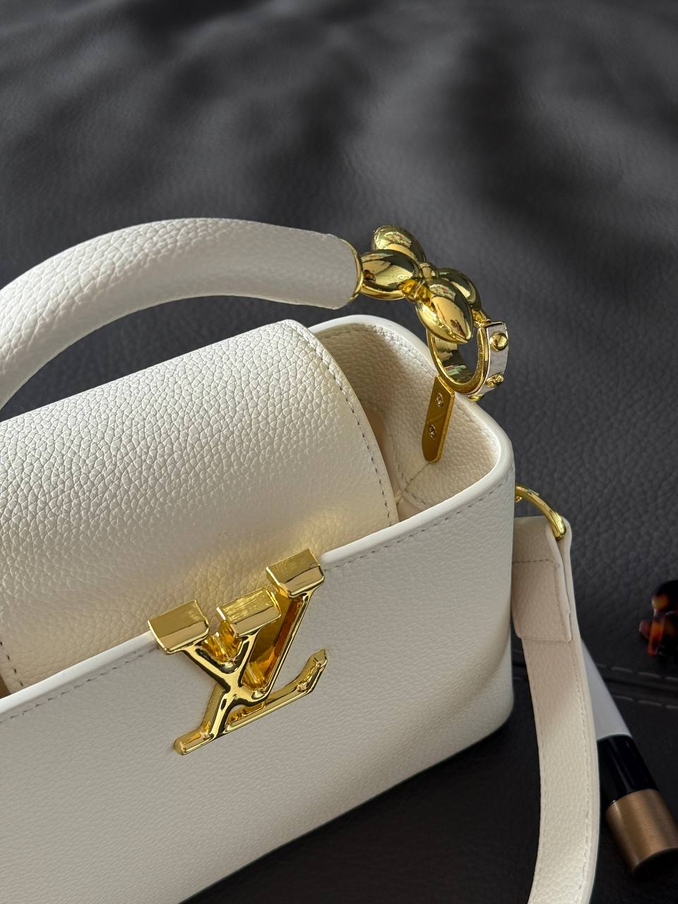 Louis Vuitton Capucines BB Milk/Gold - 8