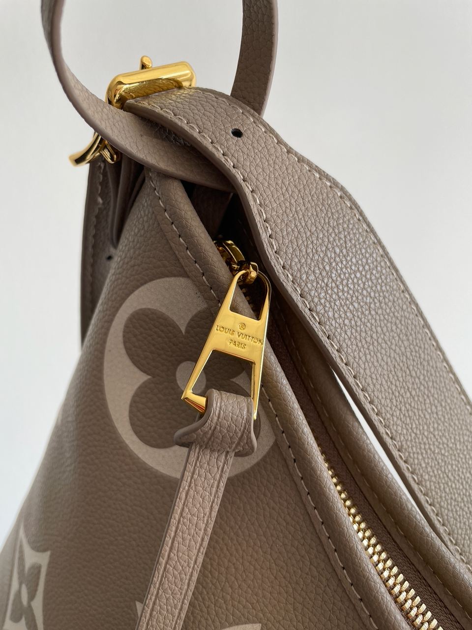 Louis Vuitton CarryAll PM Bicolor Monogram Empreinte Leather Beige - 23