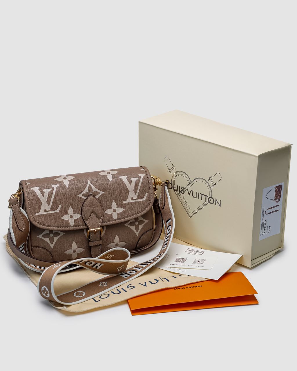 Louis Vuitton Diane Monogram Empreinte Leather Tourterelle / Creme - 2