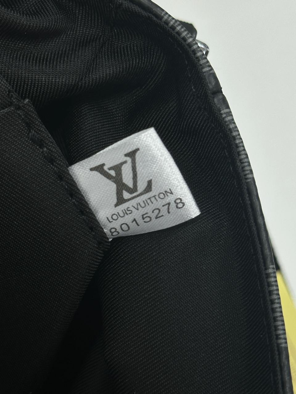 Louis Vuitton District PM Damier Graphite Canvas Grey - 16