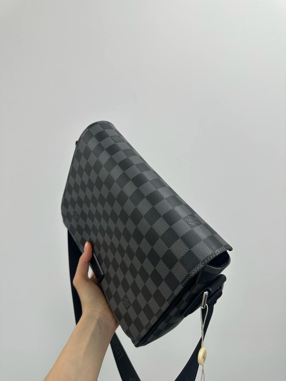 Louis Vuitton District PM Damier Graphite Canvas Grey - 9