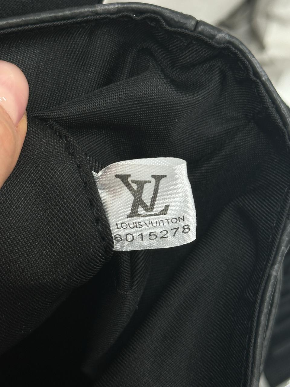 Louis Vuitton District PM Monogram Eclipse Grey - 14