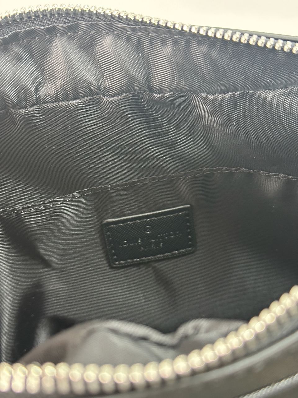 Louis Vuitton Eclipse Outdoor Messenger Monogram Taiga Black - 13