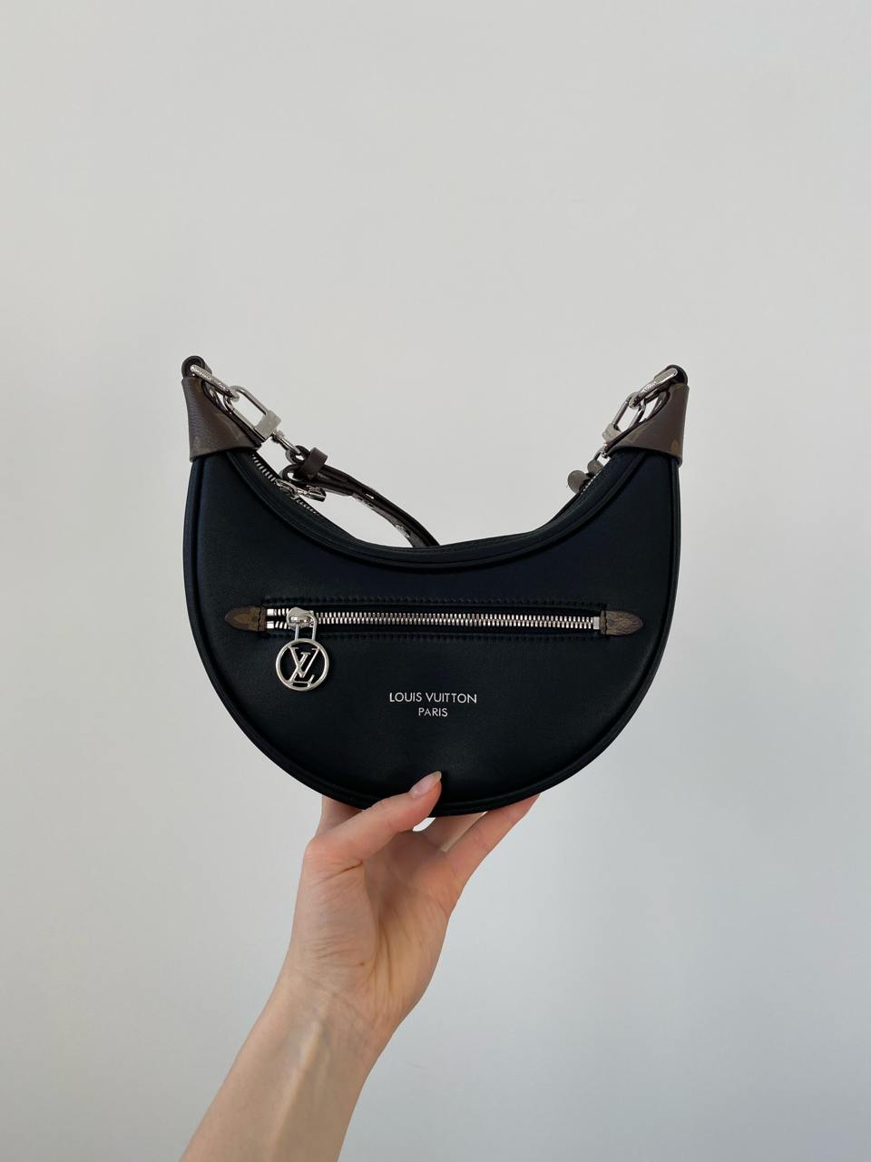 Louis Vuitton Loop Handbag Monogram Black/Canvas with Silver - 5