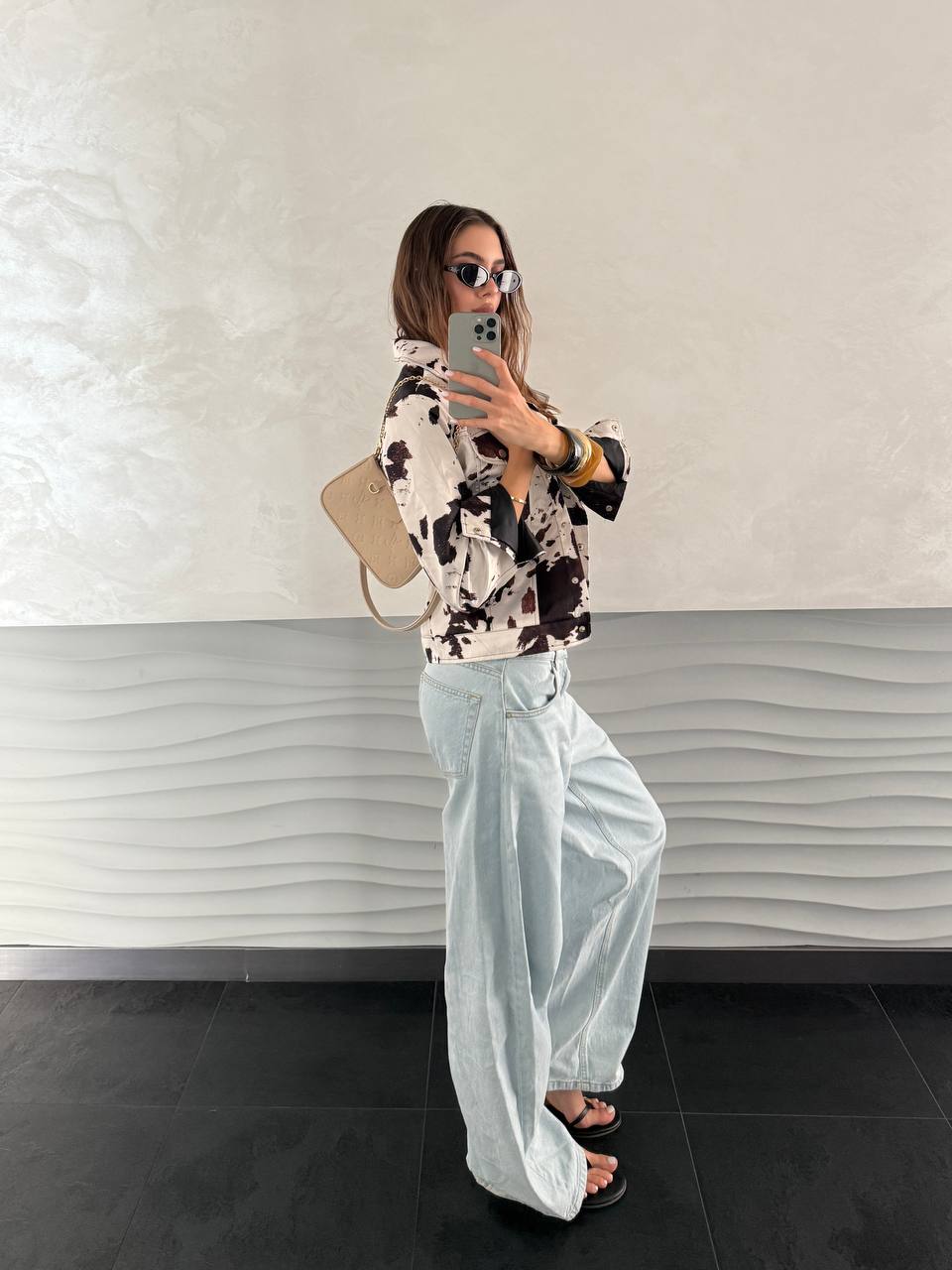 Louis Vuitton Mini Pochette Beige/Gold - 6