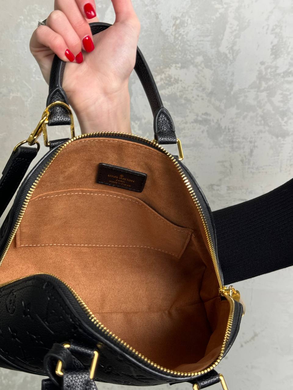 Louis Vuitton Néo Alma BB Bag - 16