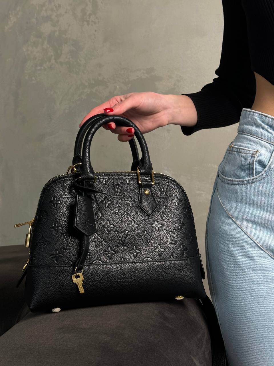 Louis Vuitton Néo Alma BB Bag - 2