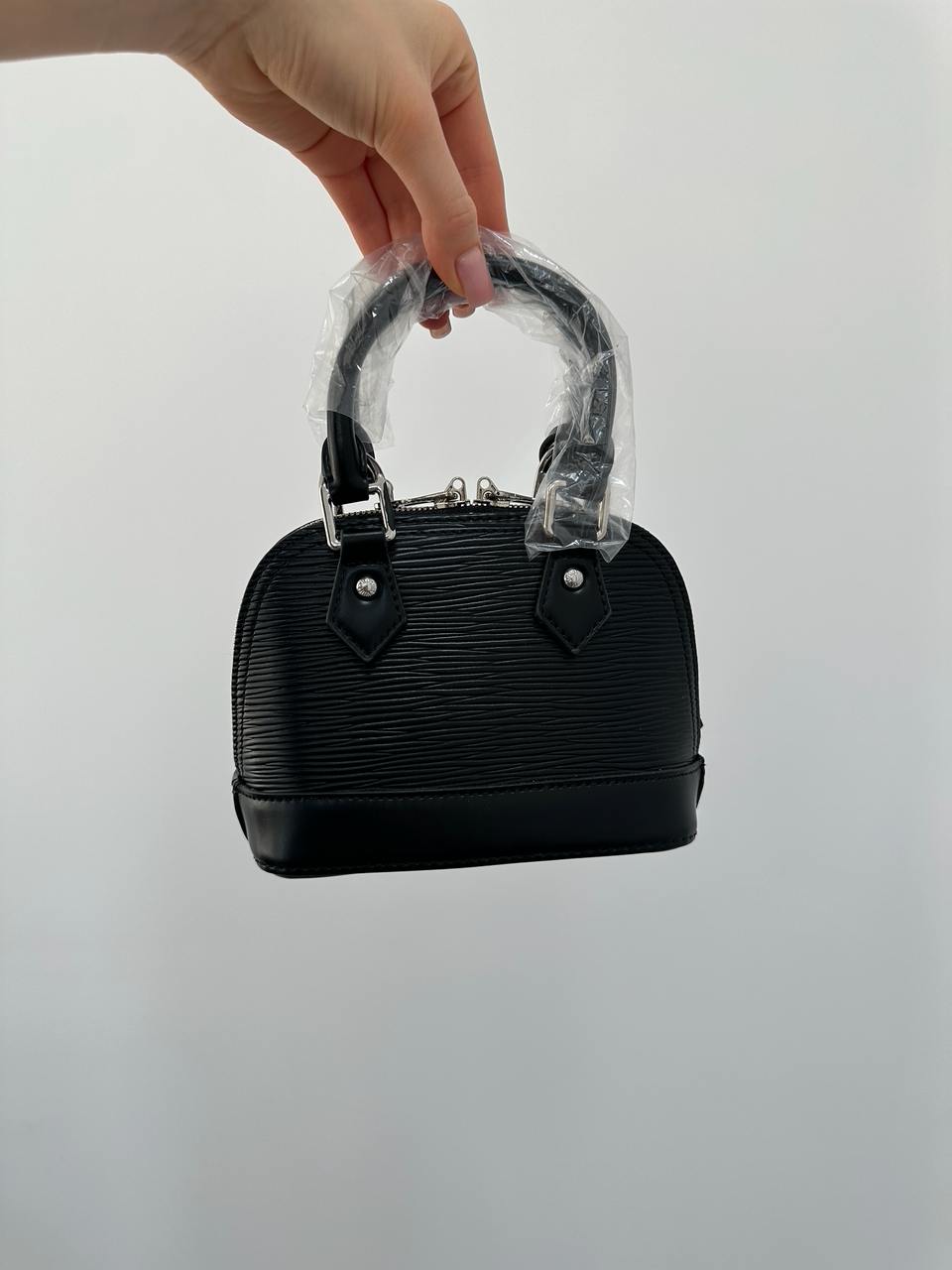 Louis Vuitton Nano Alma Epi Leather Black - 3