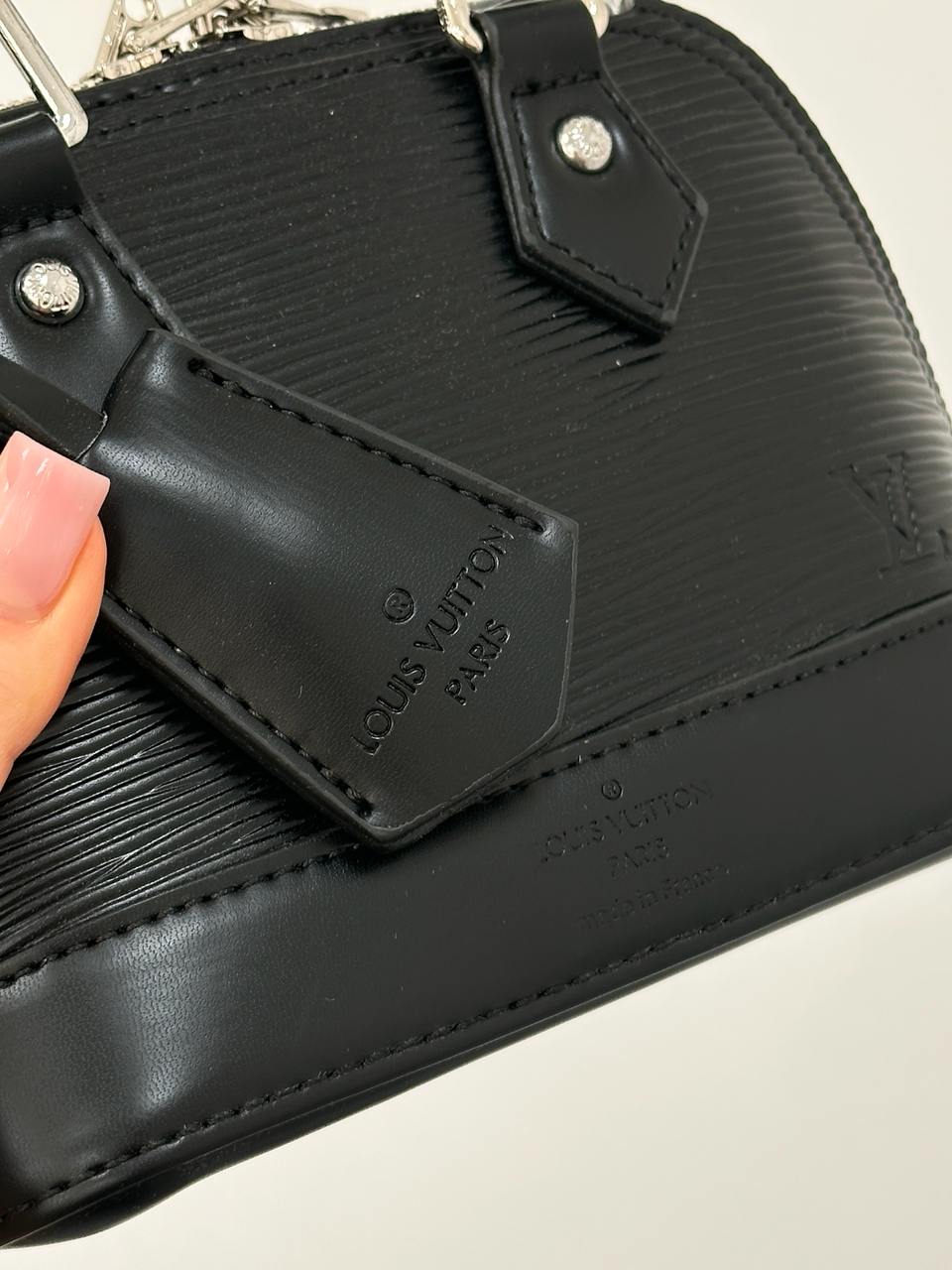Louis Vuitton Nano Alma Epi Leather Black - 7