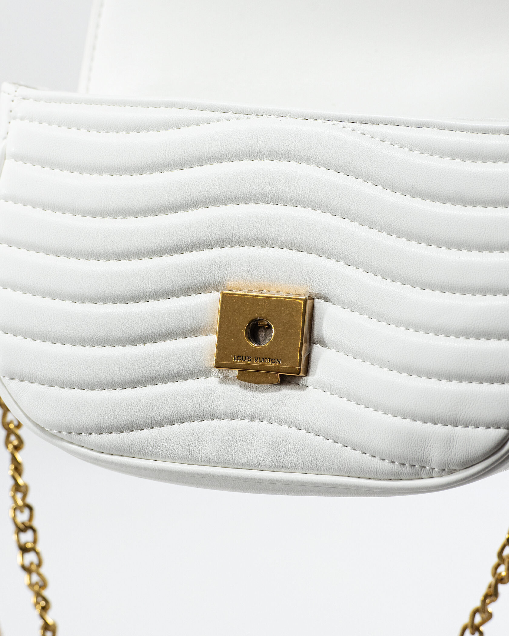 Louis Vuitton New Wave Multi Pochette Bag White/Gold - 14