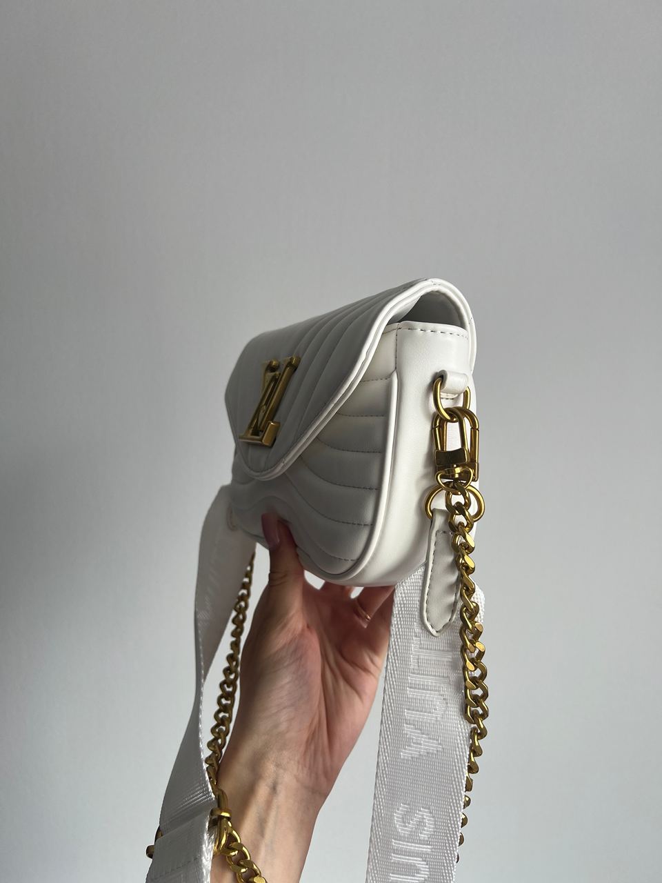 Louis Vuitton New Wave Multi Pochette Bag White/Gold - 3