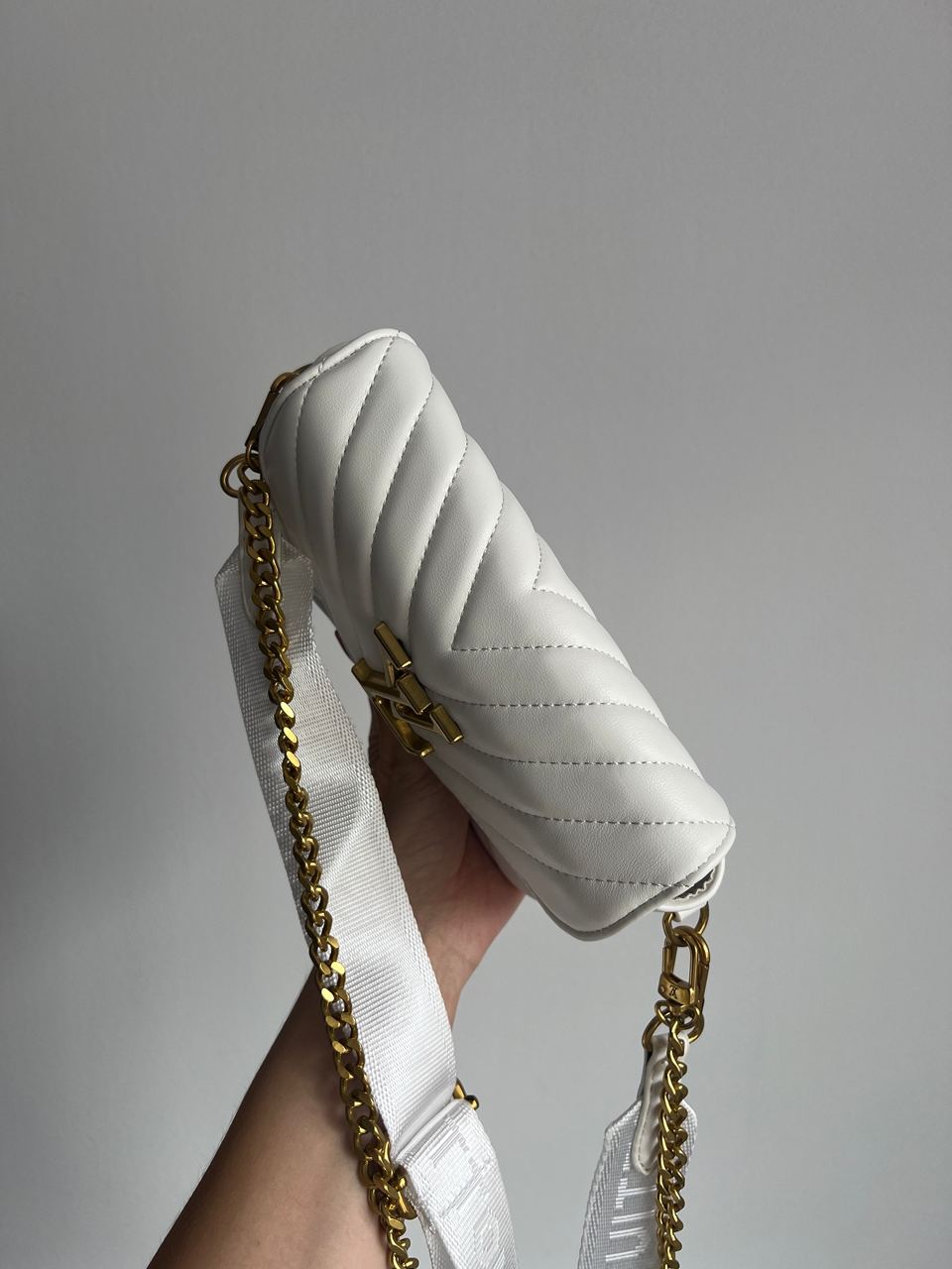 Louis Vuitton New Wave Multi Pochette Bag White/Gold - 7