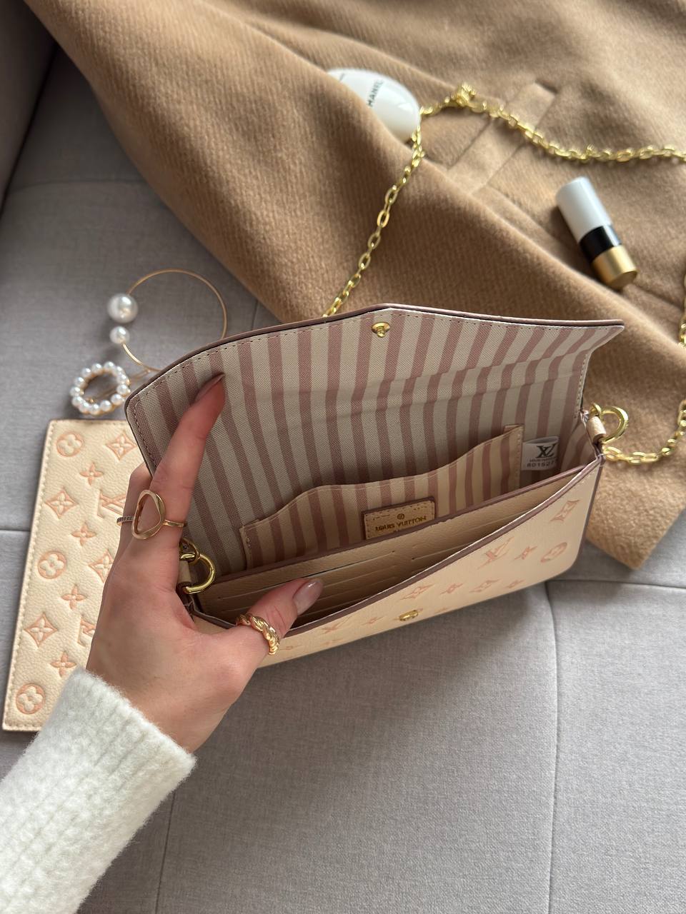 Louis Vuitton Pochette Félicie - 13