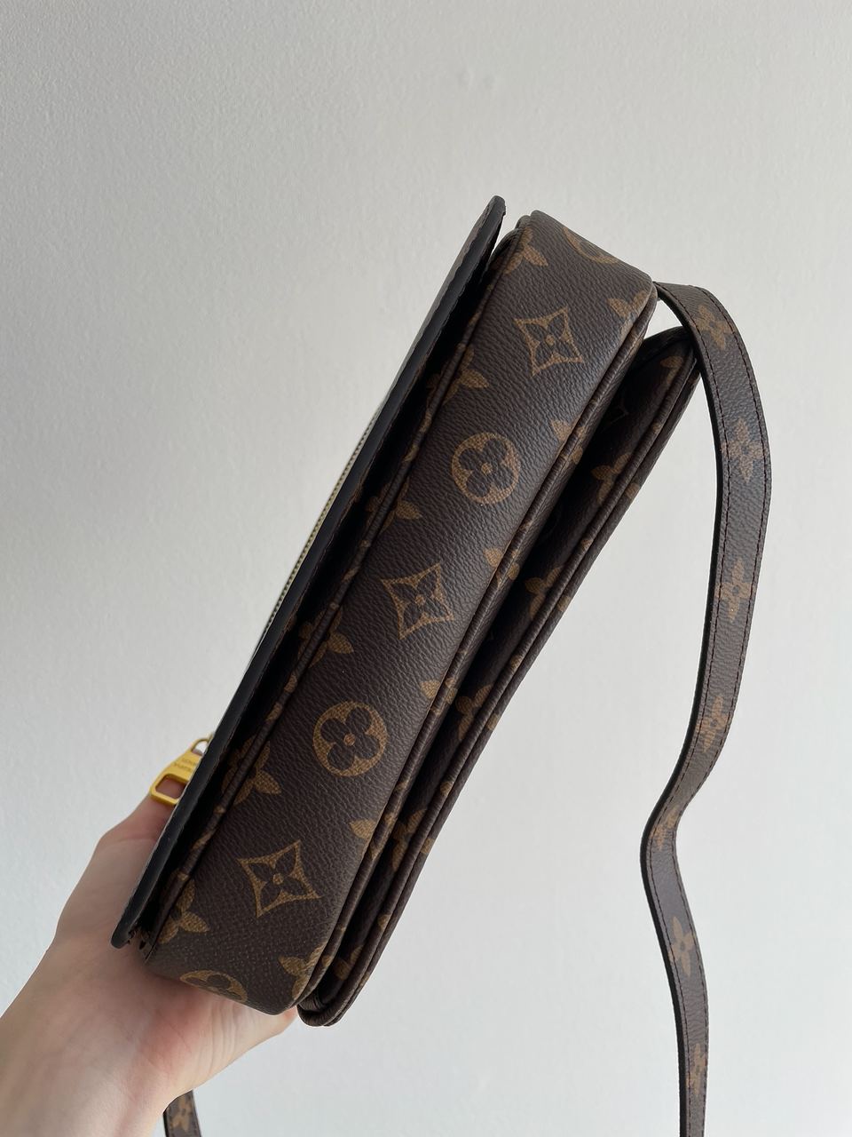 Louis Vuitton Pochette M?tis Brown Monogram Coated Canvas Gold Hardware - 27
