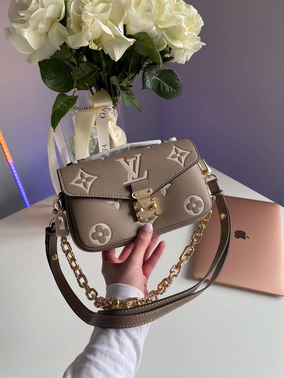 Louis Vuitton Pochette M?tis East West Bag Beige - 8