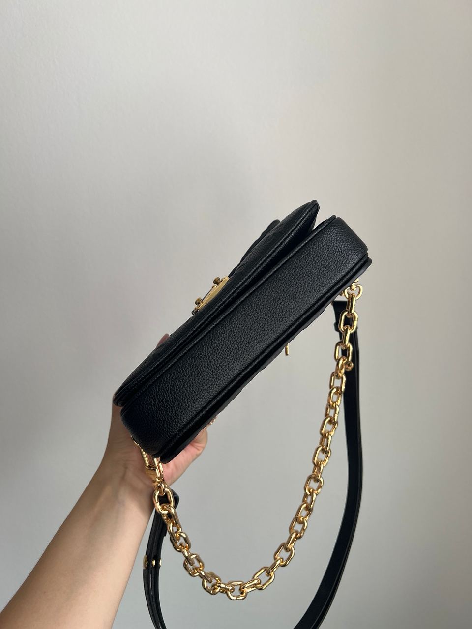 Louis Vuitton Pochette M?tis East West Bag Black - 7