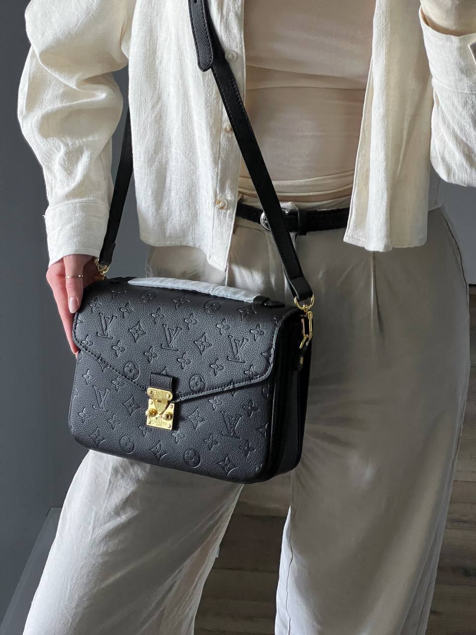 Louis Vuitton Pochette Metis Black Monogram Empreinte Leather - 8