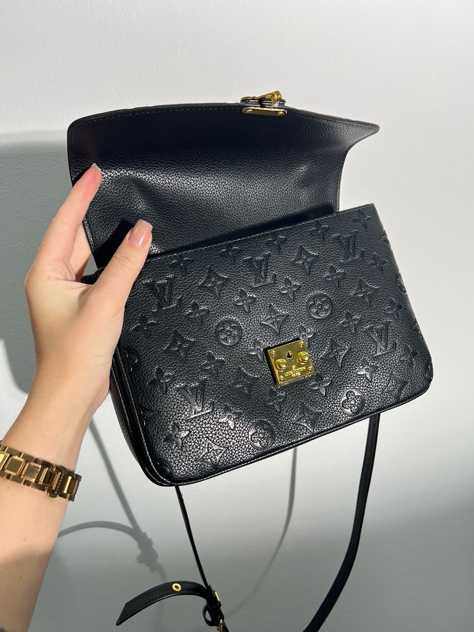 Louis Vuitton Pochette Metis Monogram Black - 21