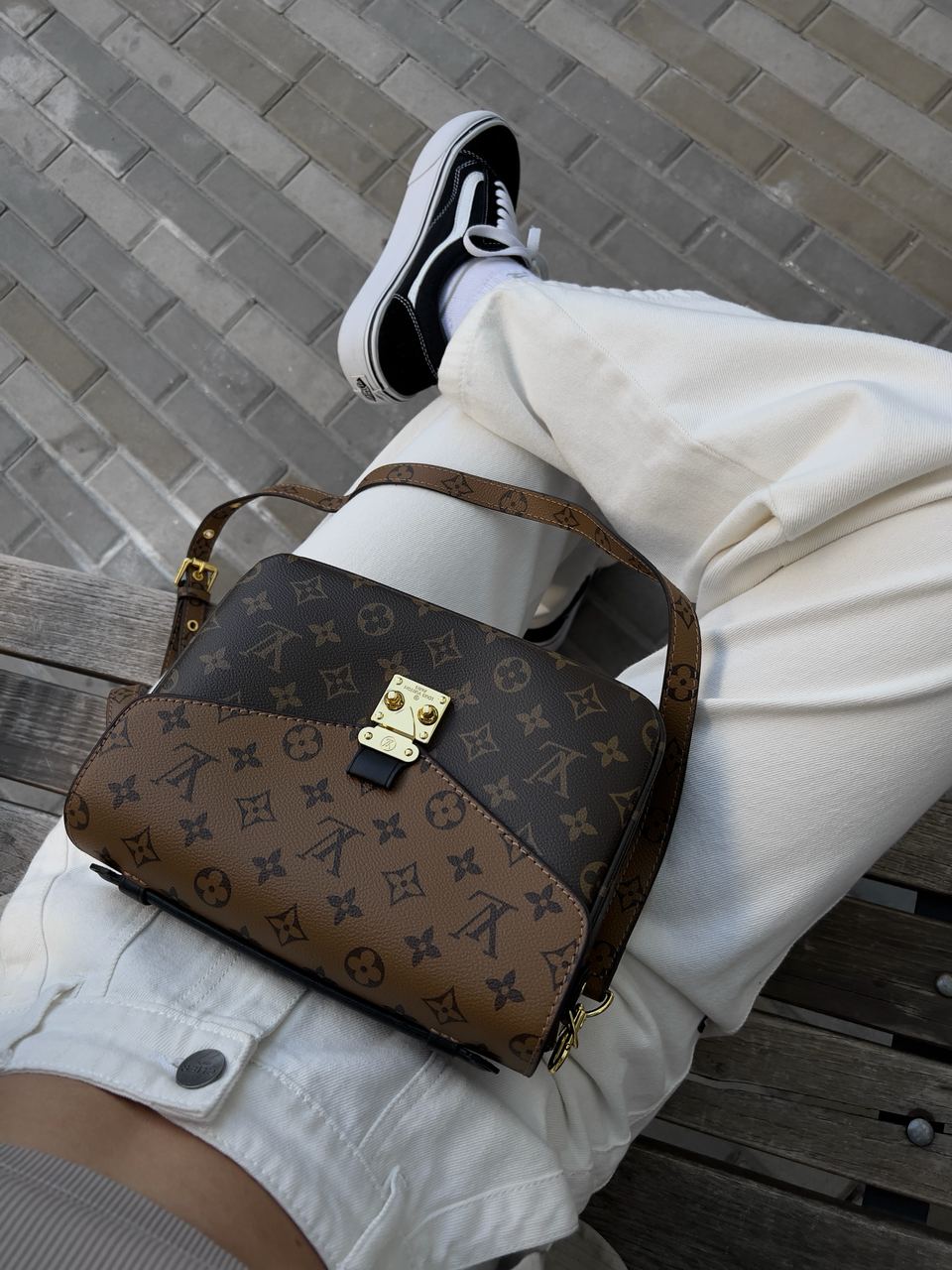 Louis Vuitton Pochette Metis Shoulder Bag Brown Leather Monogram Reverse Coated - 11