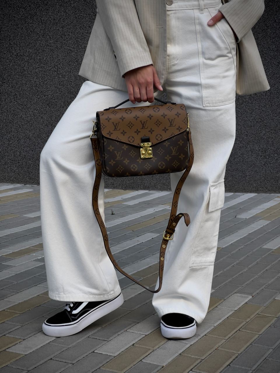 Louis Vuitton Pochette Metis Shoulder Bag Brown Leather Monogram Reverse Coated - 2