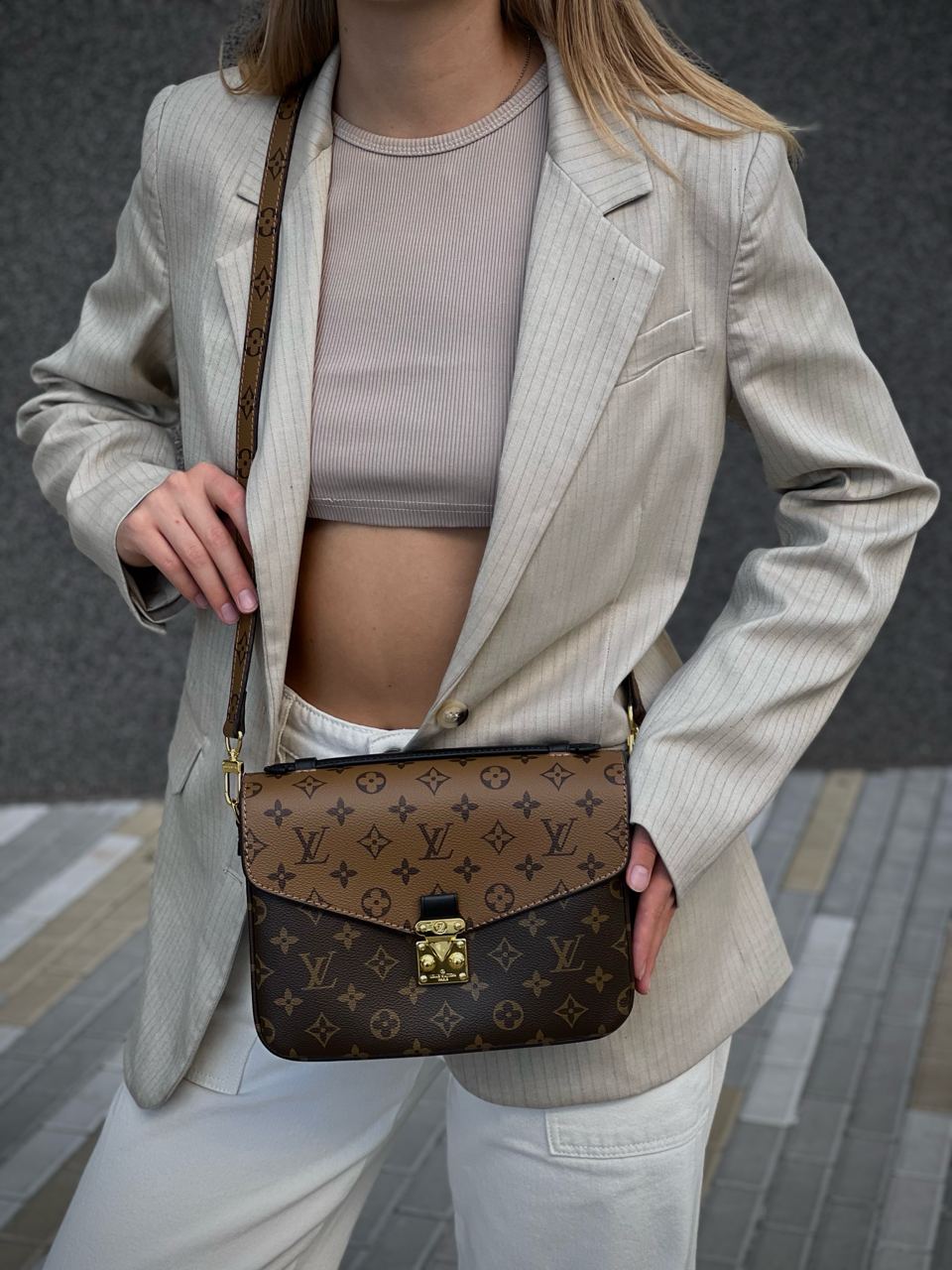 Louis Vuitton Pochette Metis Shoulder Bag Brown Leather Monogram Reverse Coated - 3