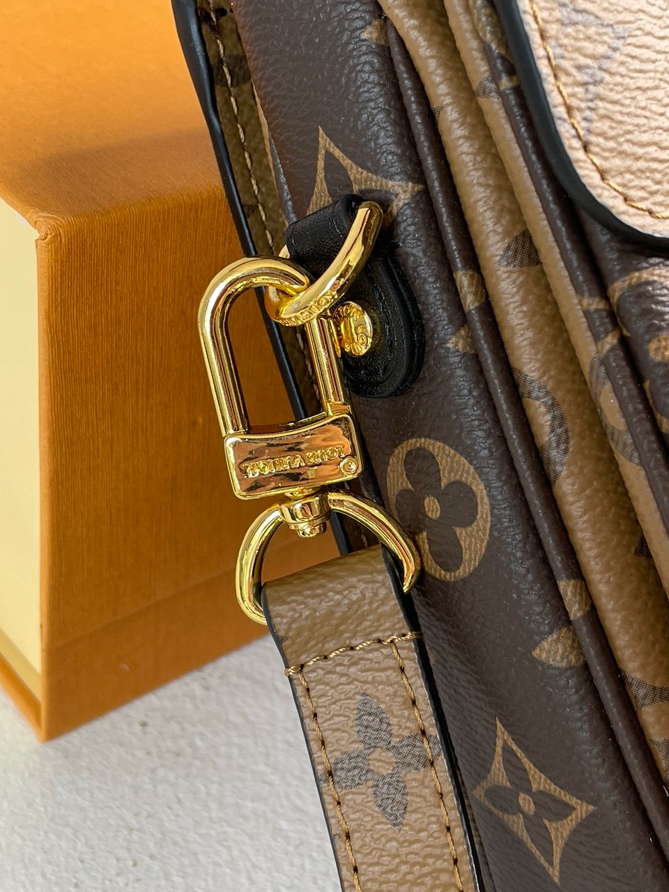 Louis Vuitton Pochette Metis Shoulder Bag Brown Leather Monogram Reverse Coated - 10