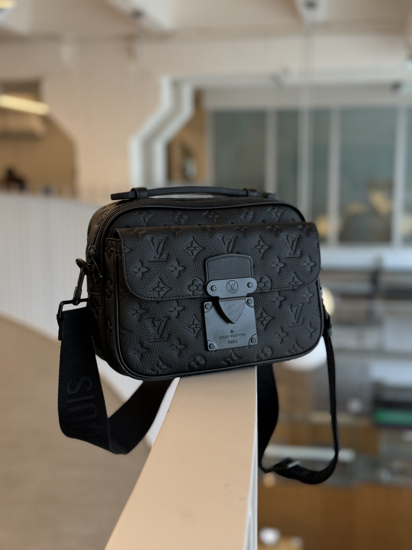 Louis Vuitton S Rock Messenger 2Way Shoulder Bag Monogram Embossed Black - 4