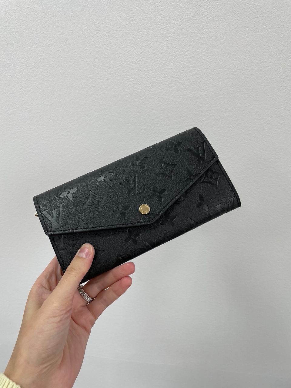 Louis Vuitton Sarah Wallet Black - 3
