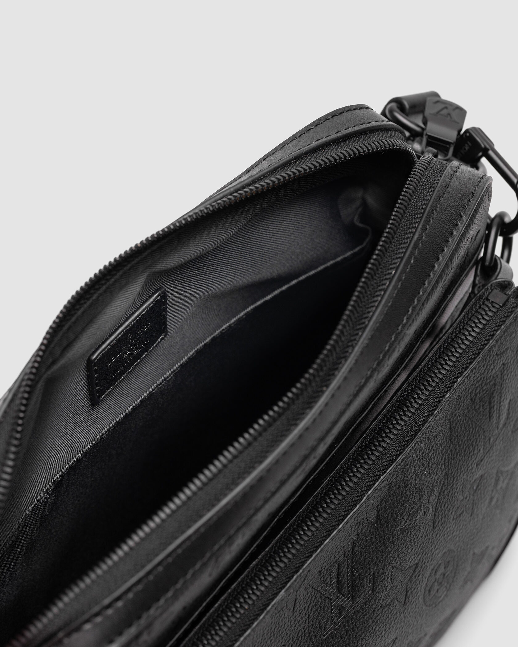 Louis Vuitton Trio Messenger Black Embossing Leather - 12