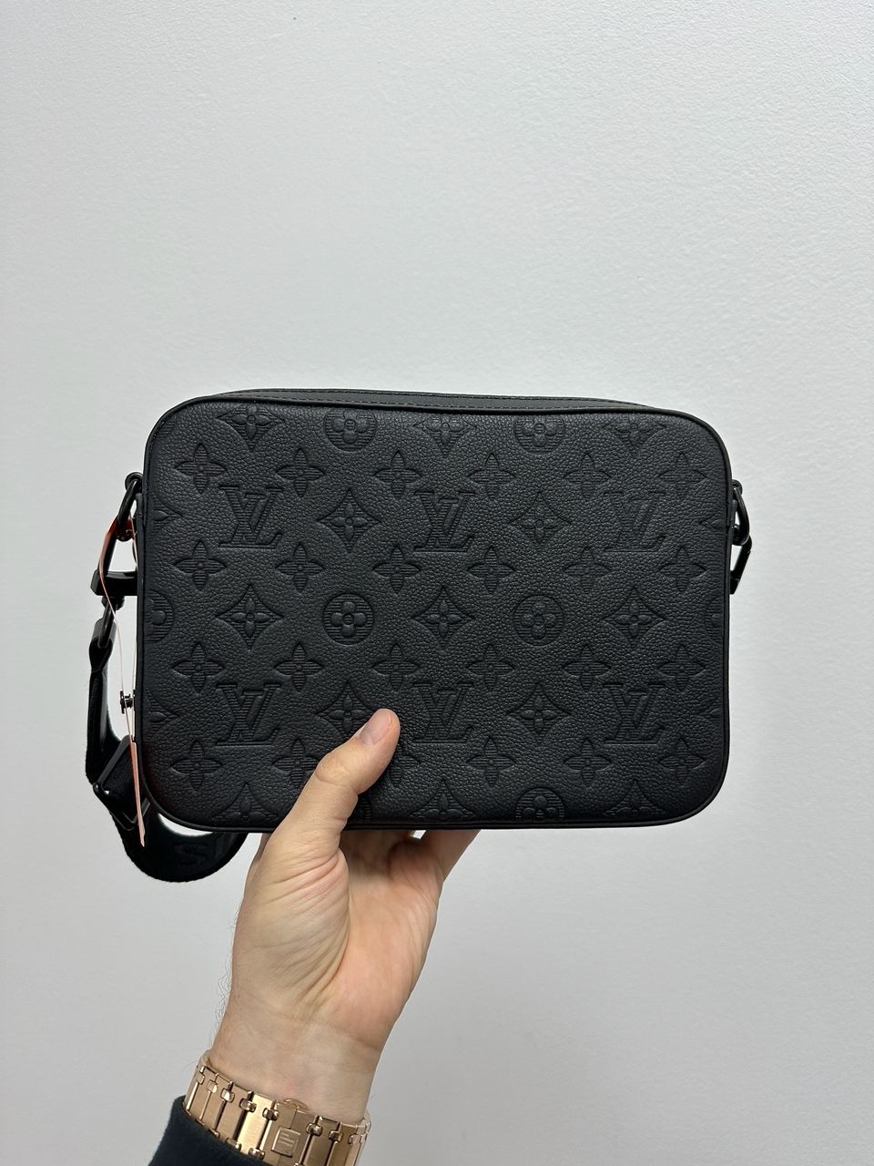 Louis Vuitton Trio Messenger Black Embossing Leather - 5
