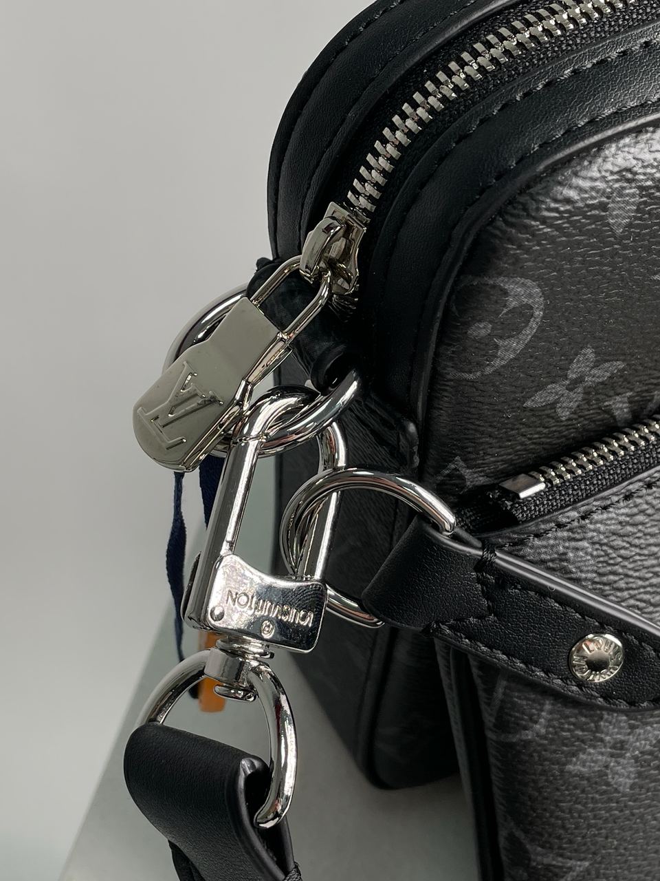 Louis Vuitton Trio Messenger Grey/Blue - 16