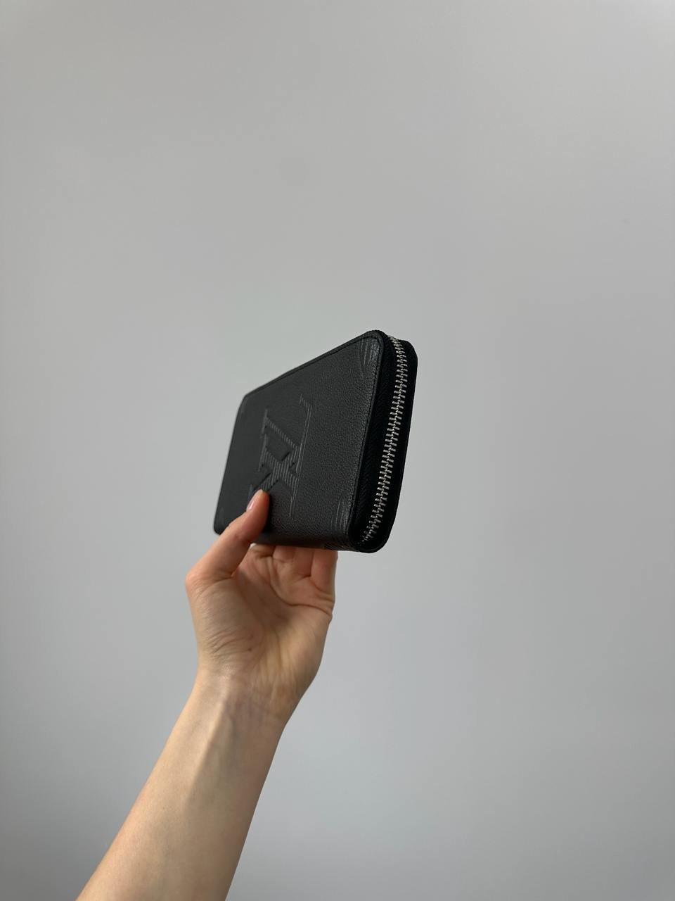 Louis Vuitton Zippy Taurillon Shadow Black - 6