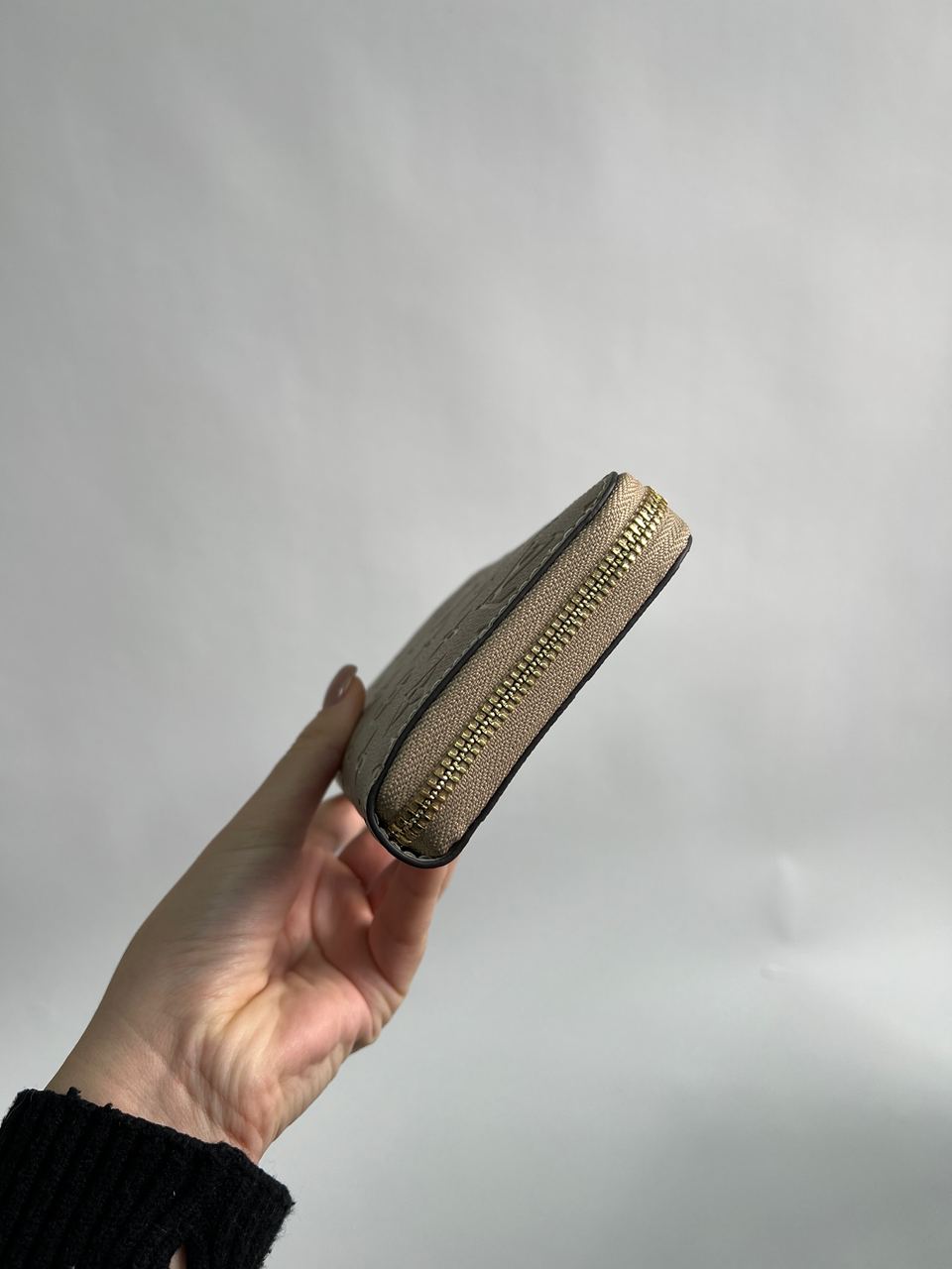 Louis Vuitton Zippy Vertical Wallet Beige Canvas - 10