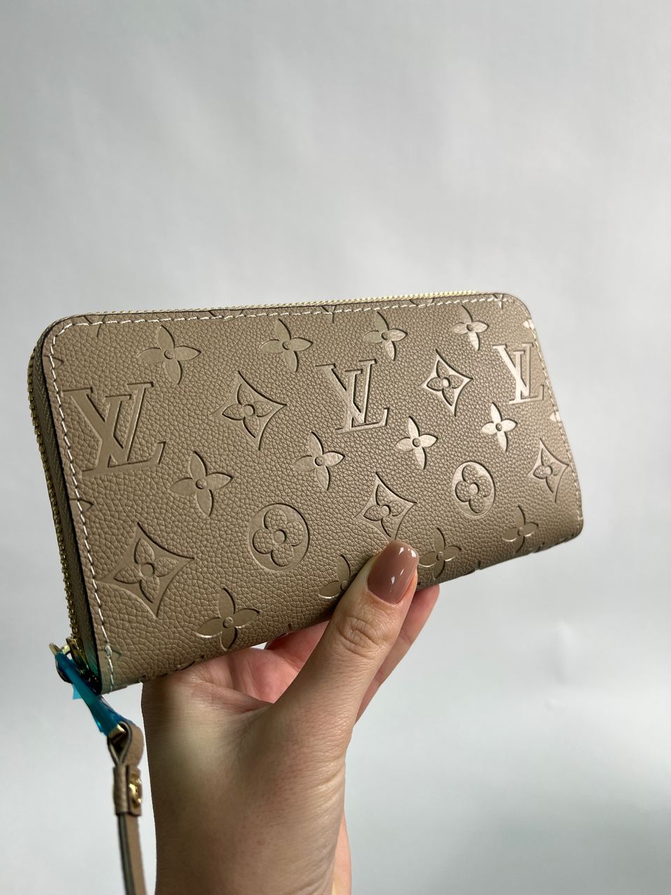 Louis Vuitton Zippy Vertical Wallet Beige Canvas - 6