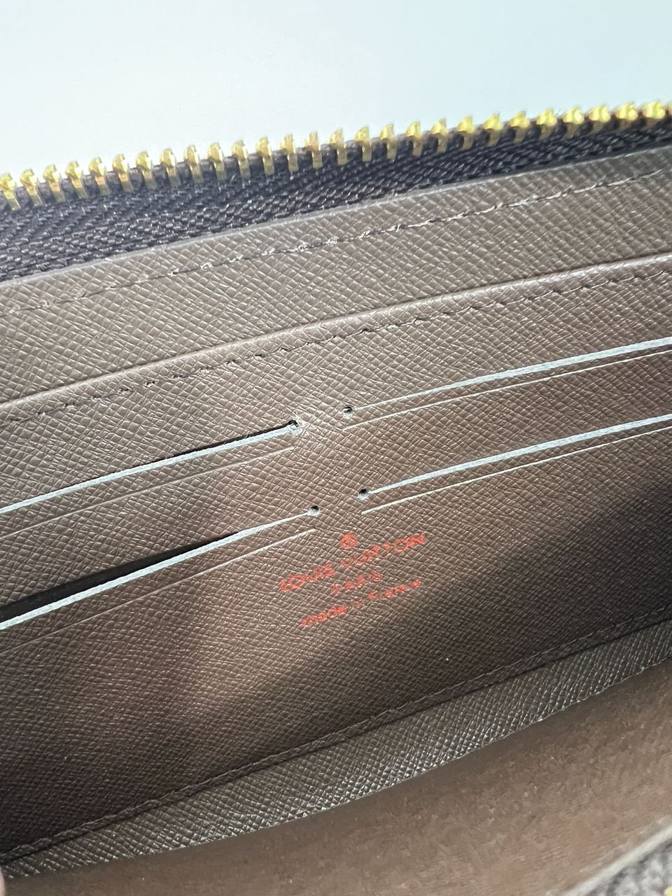 Louis Vuitton Zippy Wallet Damier Brown - 16