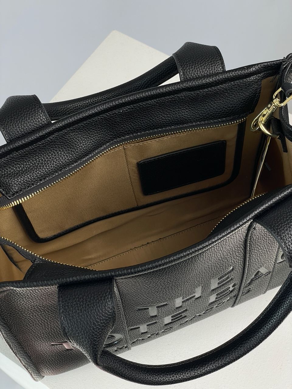 Marc Jacobs The Leather Medium Tote Bag Black - 19