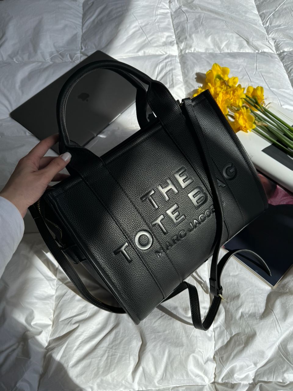 Marc Jacobs The Leather Medium Tote Bag Black - 4