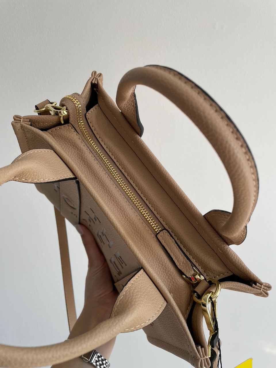 Marc Jacobs The Leather Small Tote Bag Beige - 20