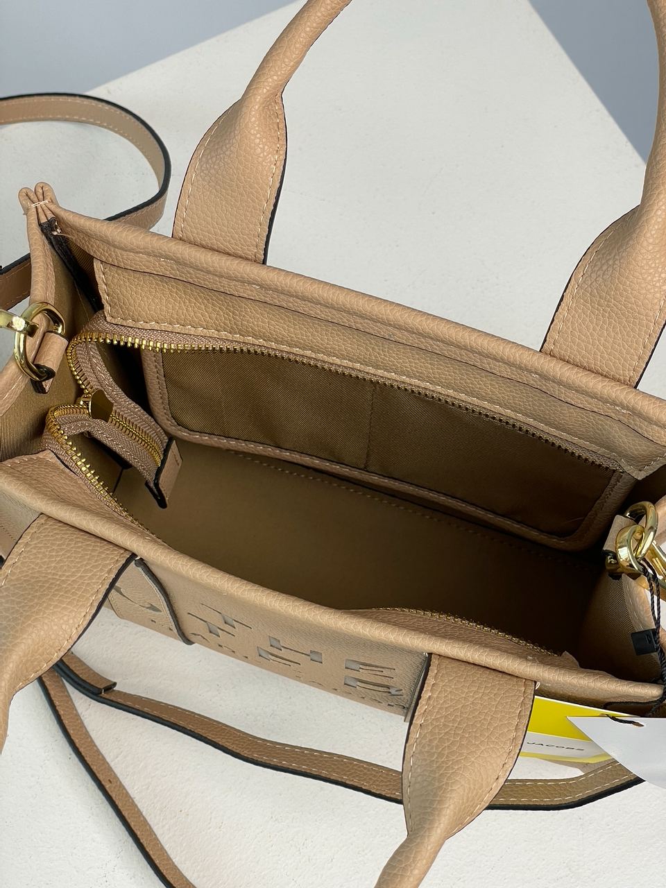 Marc Jacobs The Leather Small Tote Bag Beige - 21