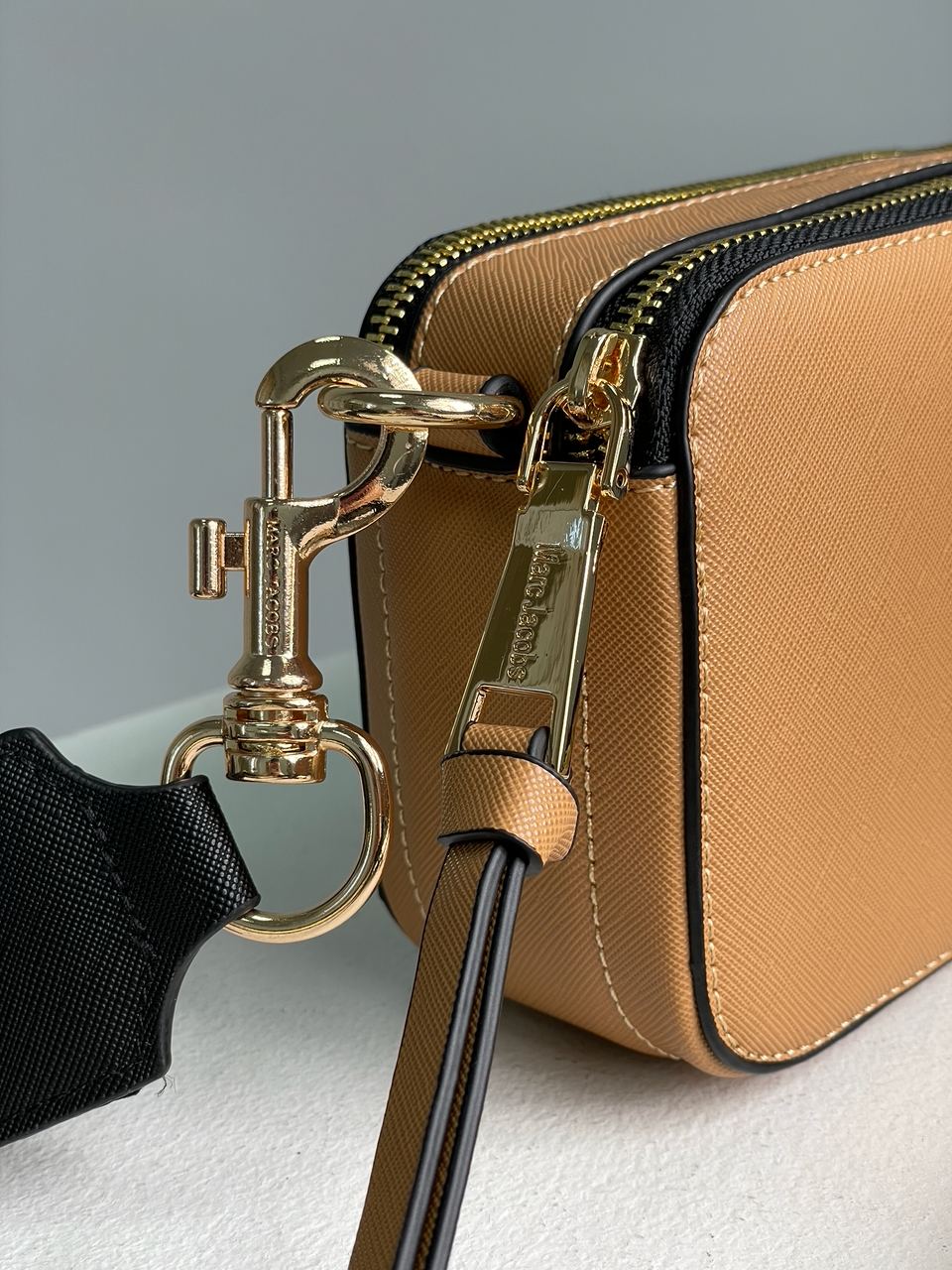 Marc Jacobs The Snapshot Beige - 18