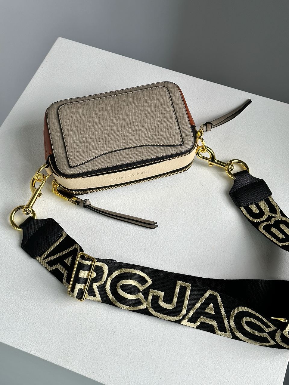 Marc Jacobs The Snapshot Cement/Multi - 8