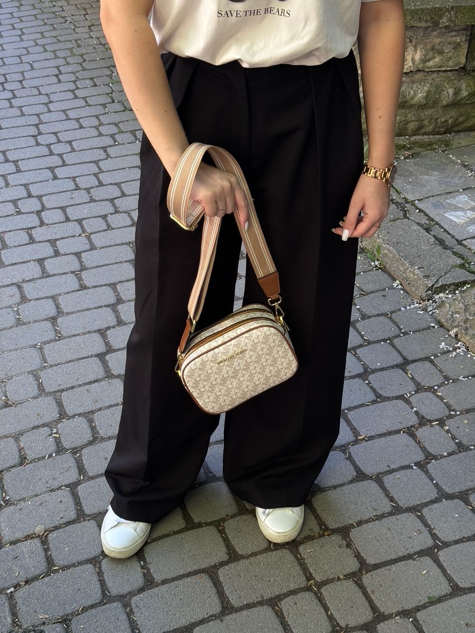 Michael Kors Camera Bag Ivory - 11