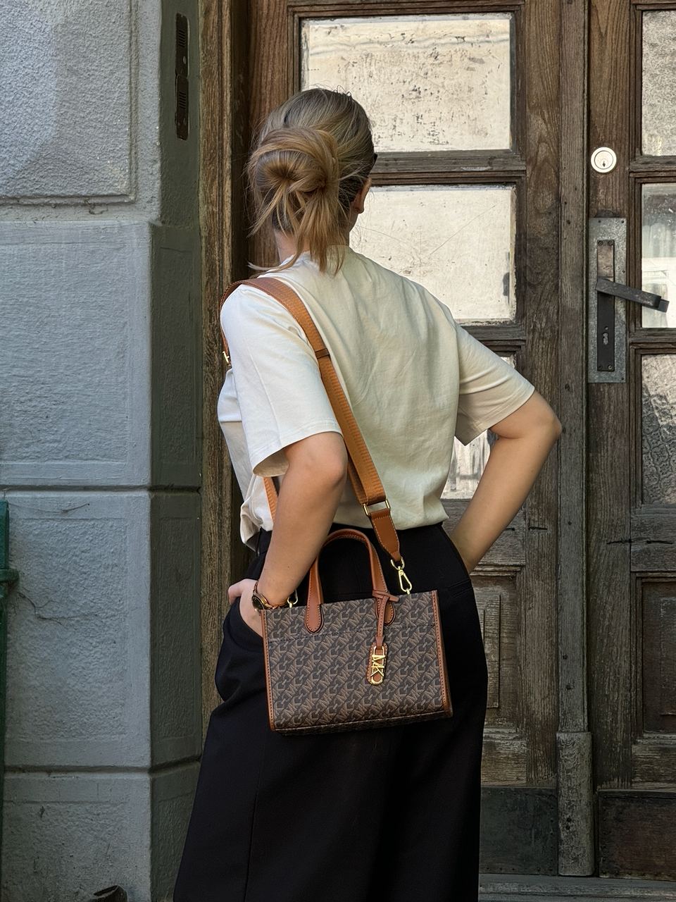 Michael Kors GIGI LG Grab Tote Brown - 10