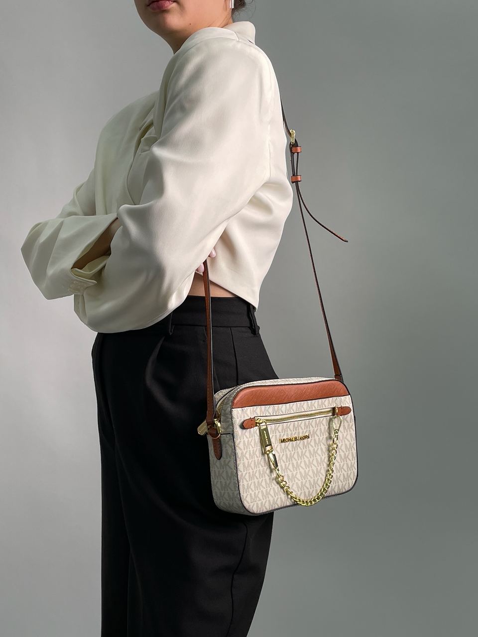 Michael Kors Jet Set Large Logo Crossbody Bag Ivory - 8