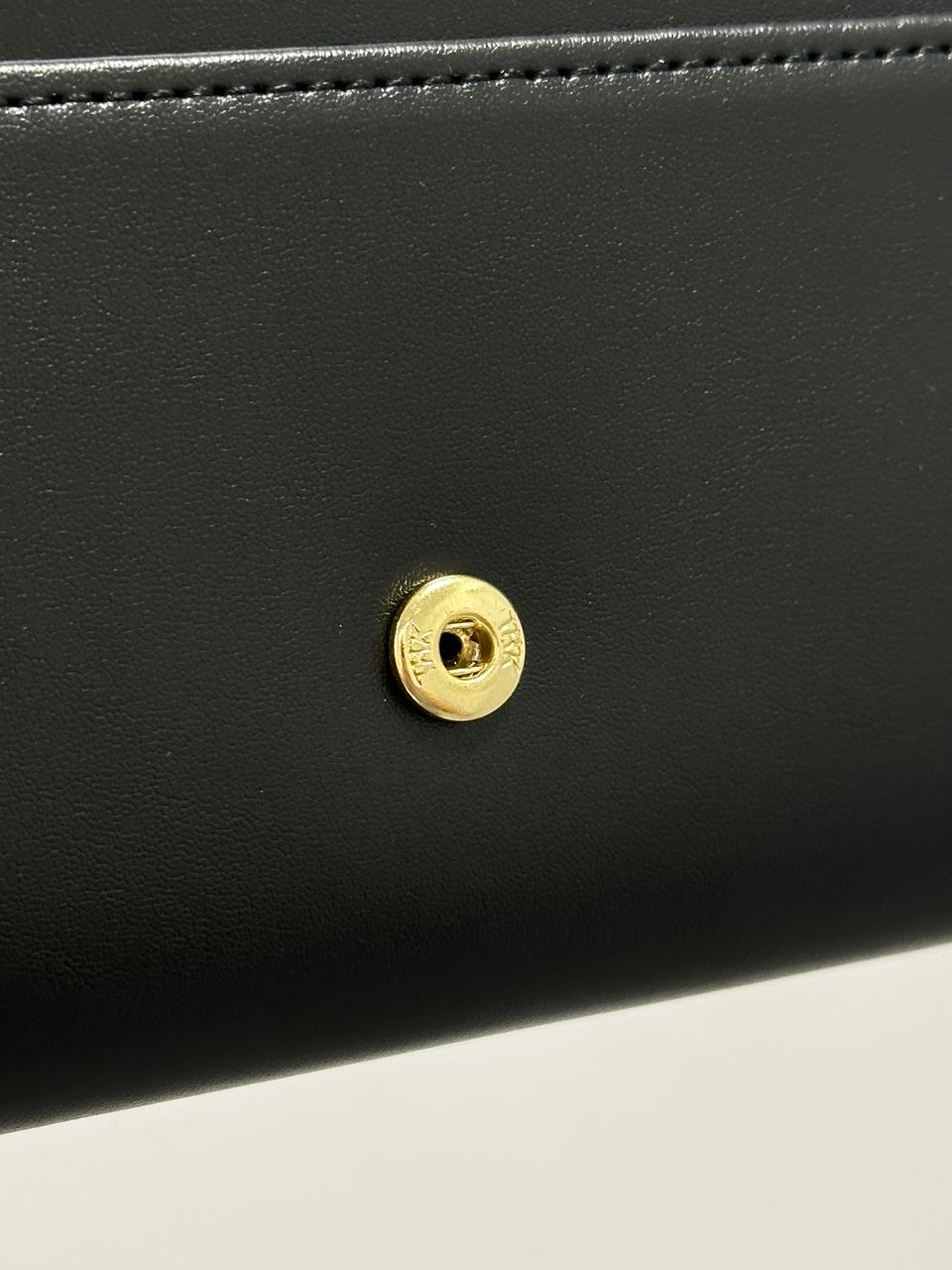 Michael Kors Large Wallet Black Smooth Skin - 13