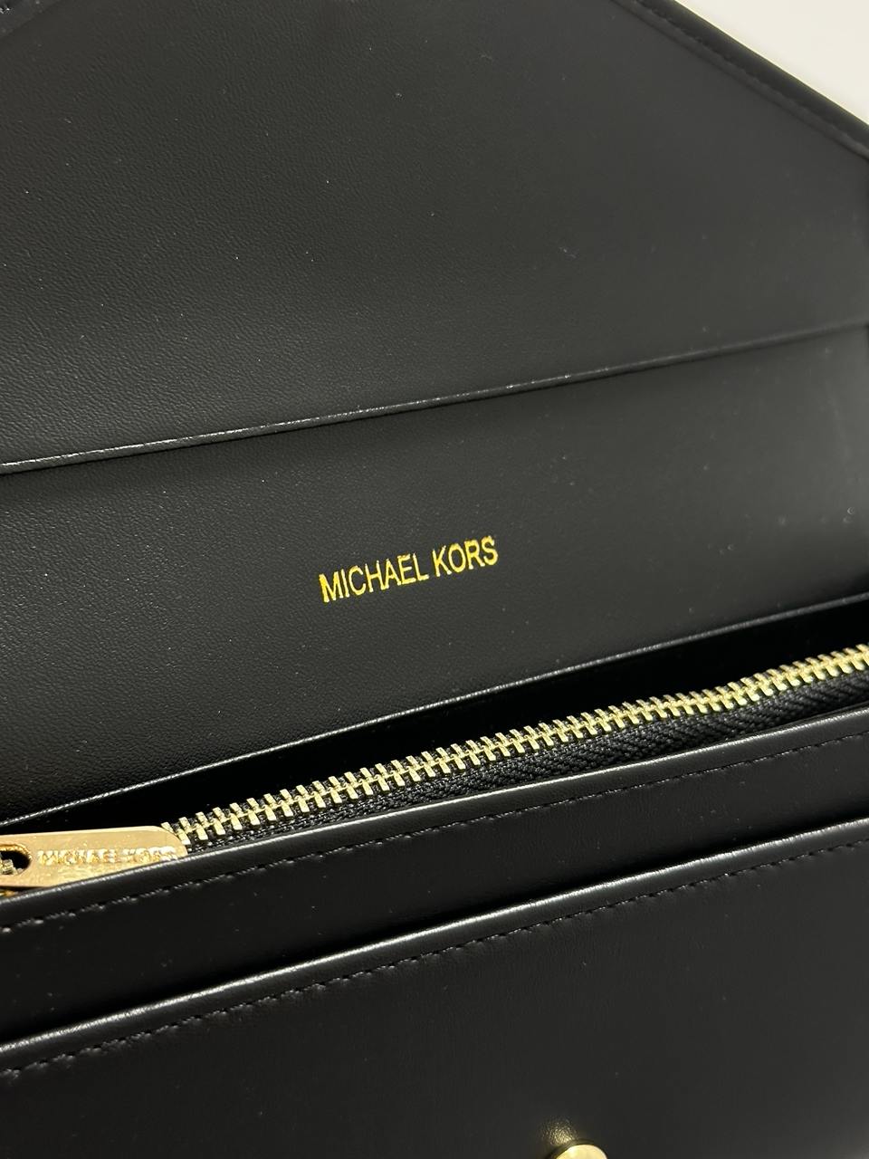 Michael Kors Large Wallet Black Smooth Skin - 9